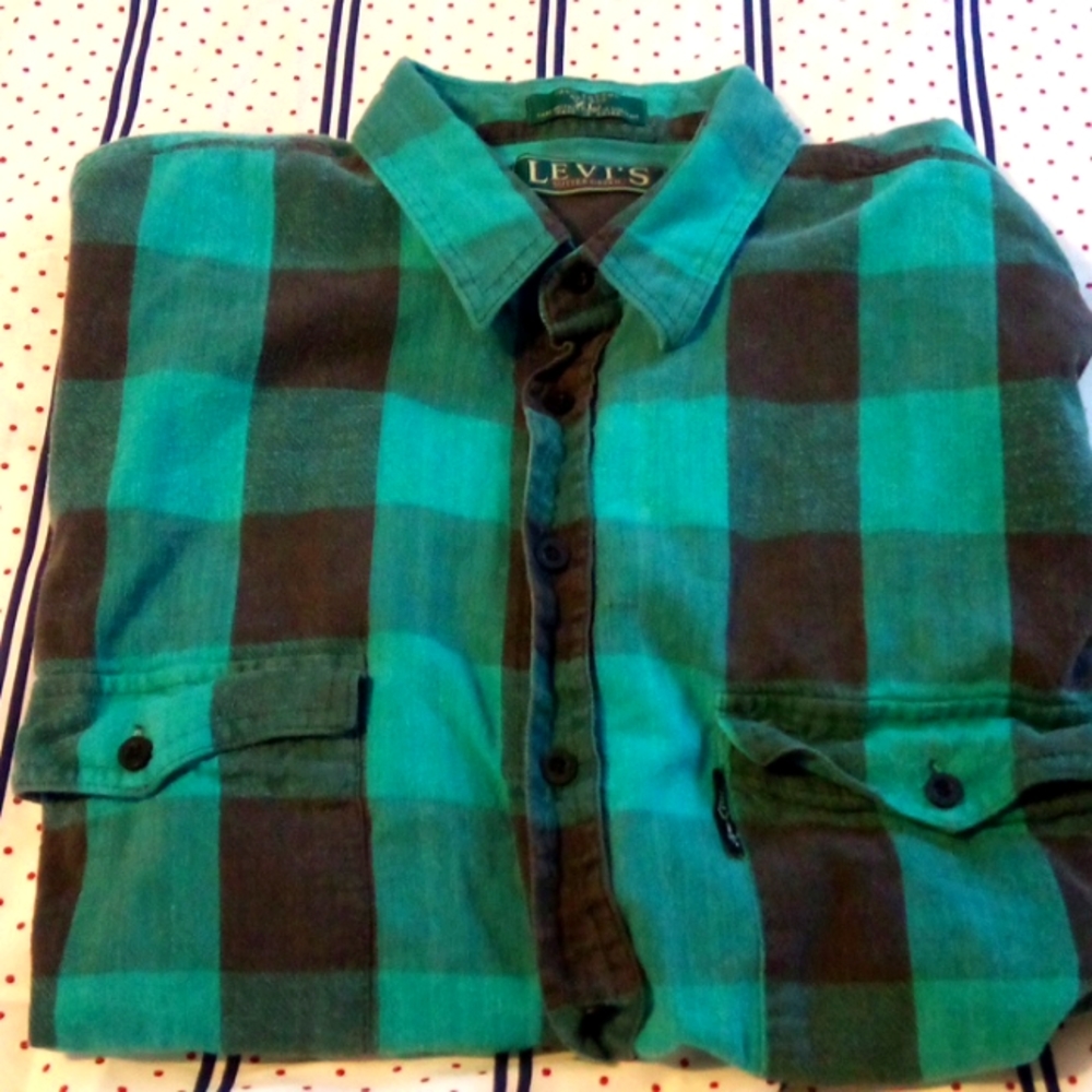 Vtg Levi's shirt